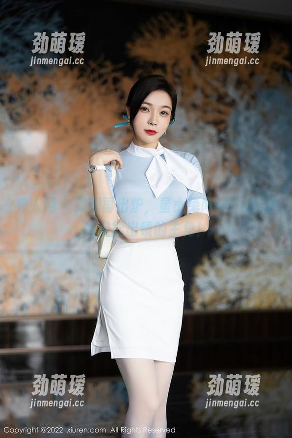 秀人网 - 美图再出炉，星小兔Meetu的腿也是能出镜的主角！