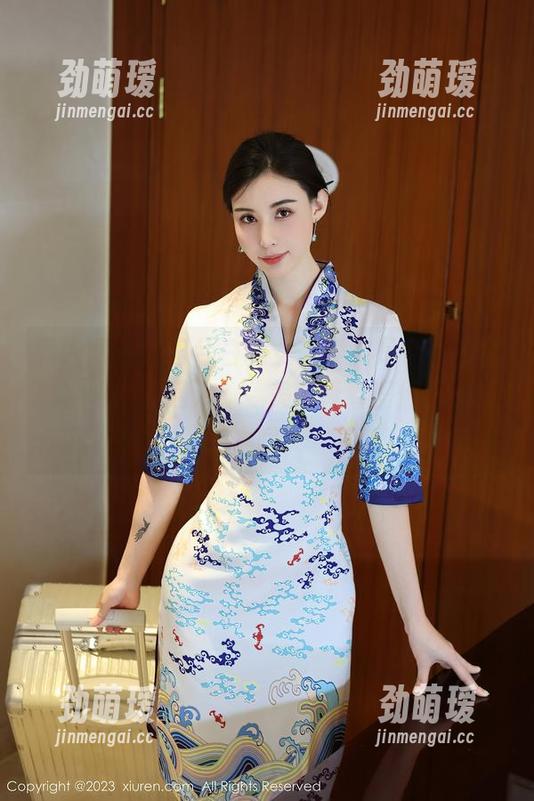 秀人网 - “田兮白的女神其实是个在阳台喝咖啡的普通人？”美图青春懵懂，一瞬之间。