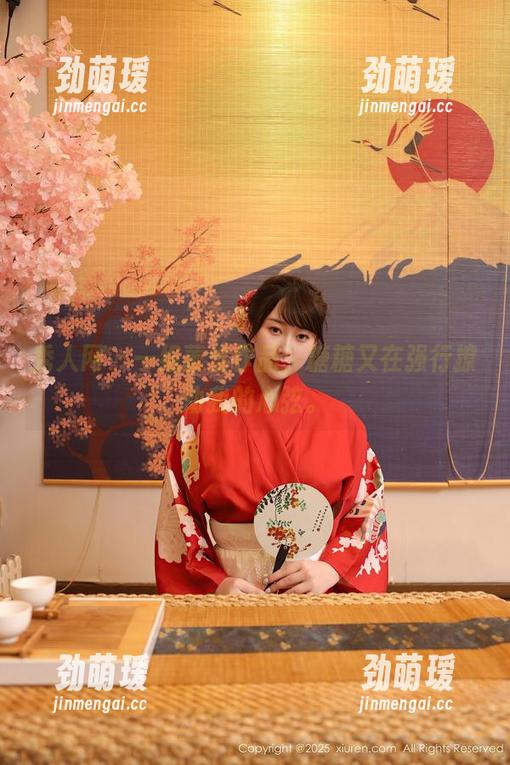 秀人网 - 一组蕾丝作品，糖糖又在强行撩动我的心弦。