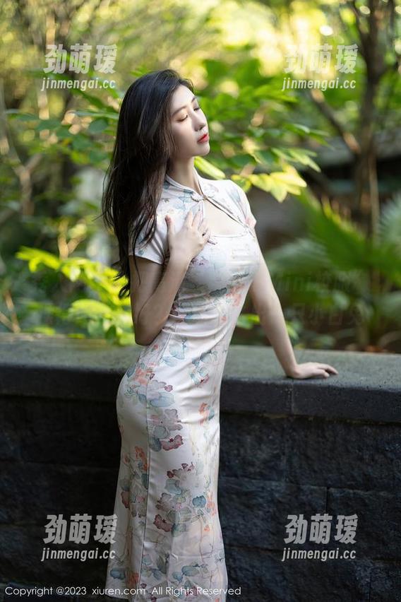 秀人网 - 谁把高清“糯美子Mini校服”摆得如此美好？图册又飞出一只小白兔