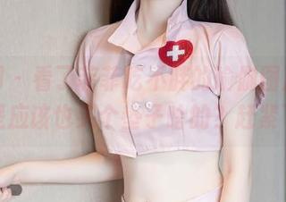 秀人网 – 看了菲菲吃不胖的瑜伽图片，我是不是应该也买个垫子啥的？赶紧下载！