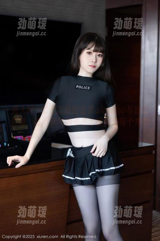 秀人网-蓝夏akasha 秀人网 - C位出道的蓝夏akasha与她的白裙,毫不客气地侵占了图库的每个角落。