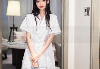 秀人网 – 新鲜出炉的金多娜油亮图册，好让人垂涎欲滴。