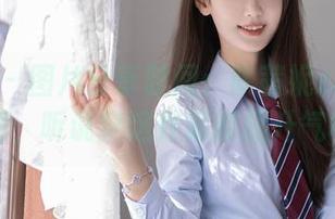 秀人网 – 图片分享时间：陈茜妮zoe的连衣裙，听说穿这件就能提升气场？
