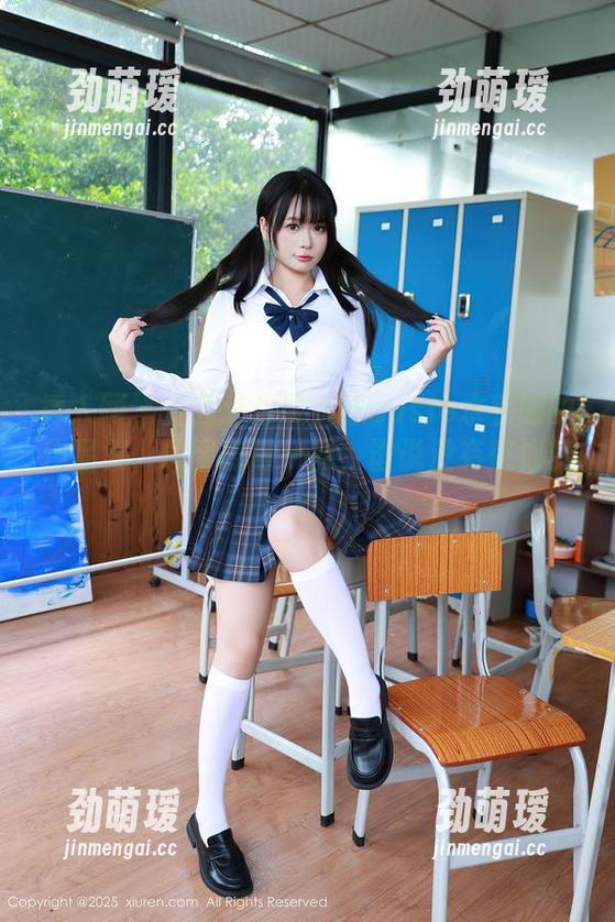 秀人网 - 直接送你雯大王susie水手服的作品集，原图稳得一匹，谁说没有航海梦？