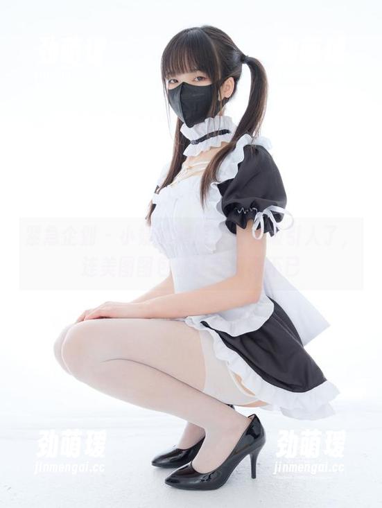 紧急企划-小婕 紧急企划 - 小婕的制服实在太吸引人了,连美图图包都让我好奇不已