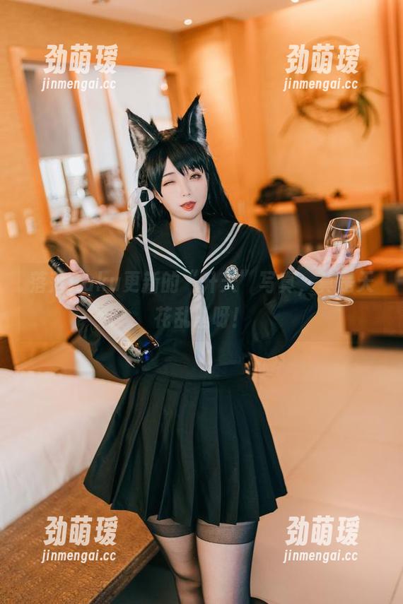 落落Raku 落落Raku更新的“升天”写真,真是天花乱坠呀!
