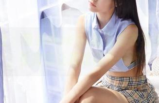 蜜桃社 – 萌美Moemi最新睡衣套图更新，看完你让我想再来一波！
