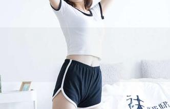 袜啵啵 – 全套JK制服展现，朵朵的图集每天都在刷新我的想法