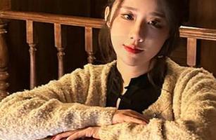 微密圈 – 你能想象吗？轩子巨2兔的妹妹私藏的写真合集，惊喜中带点小蹊跷。