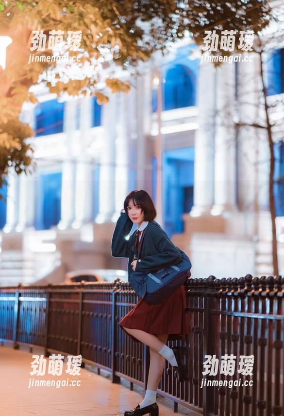 阿包也是兔娘 最新的“加冕修女”套图,阿包也是兔娘比以往更让人想窥探一番。