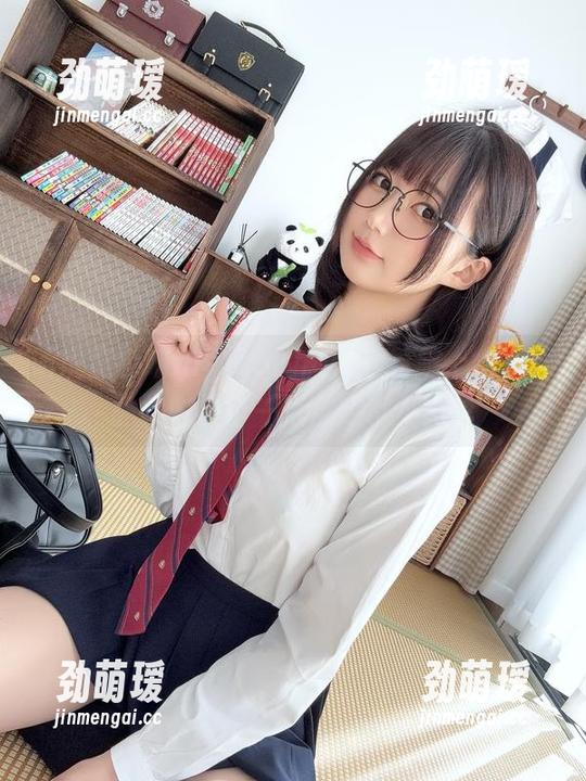 听说魔物喵nigisa的剧情越看越上瘾，作品集中的每一张肯定都不简单